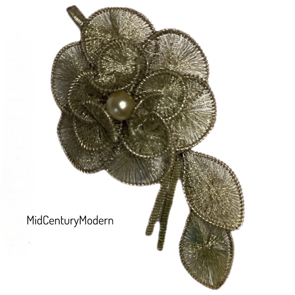 VTG Flower Brooch SilverTone Wire Silvery Thread 3D Unique 3.5”x2” MCM Throwback